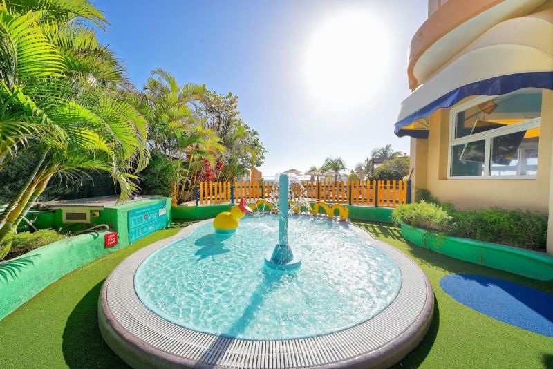 splash park dorado beach