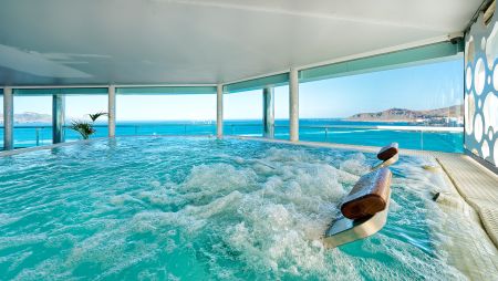 Bull Reina Isabel & Spa