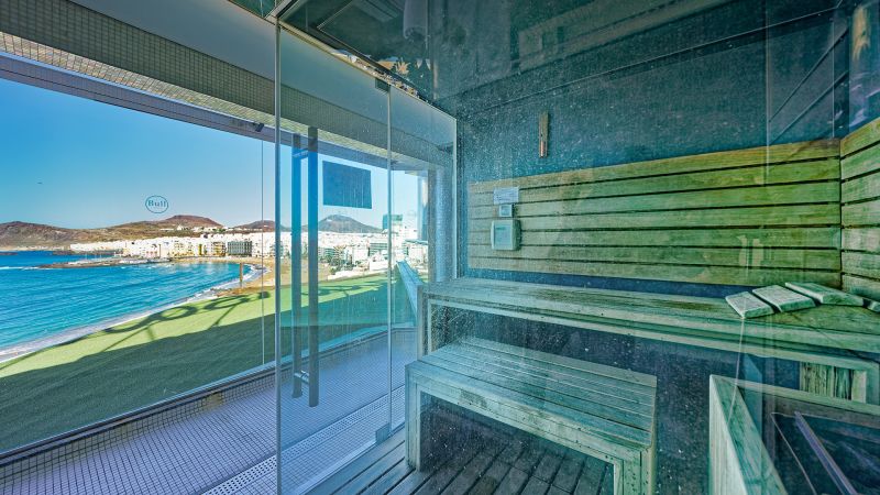 imagen sauna reina isabel