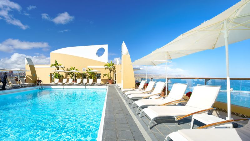 piscina del hotel Bull Reina Isabel