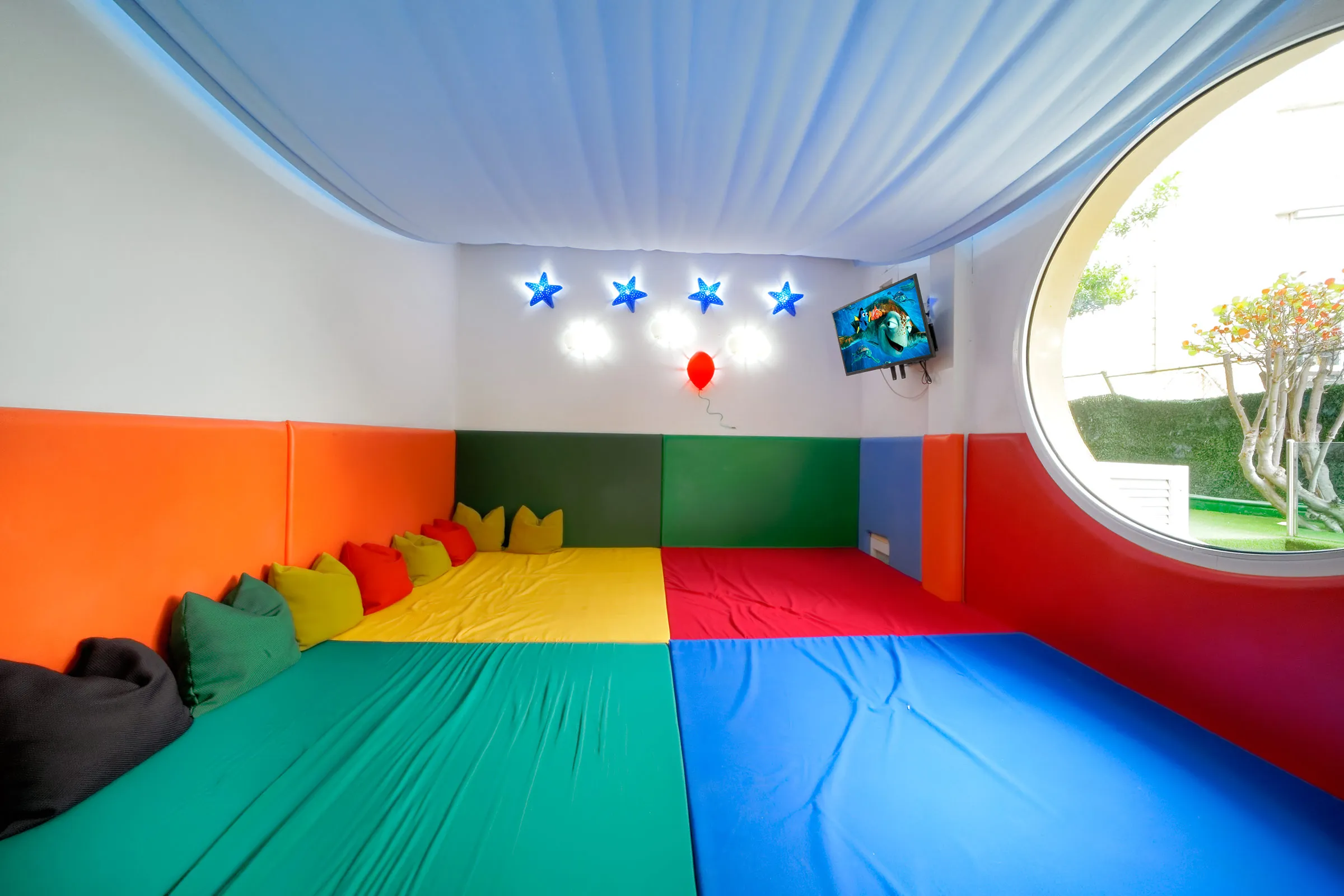 parque infantil bull dorado beach
