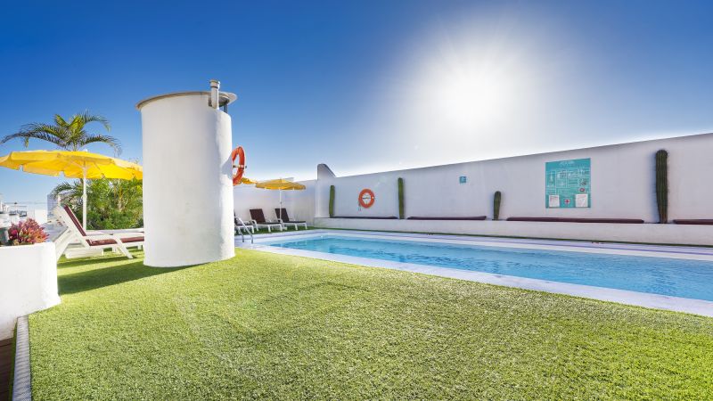 vistas piscina hotel astoria